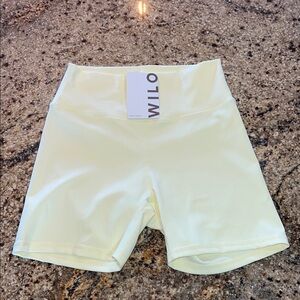 NWT - 🌼 Buttery Yellow Wilo The Lablel Ribbed Athletic Shorts 💛